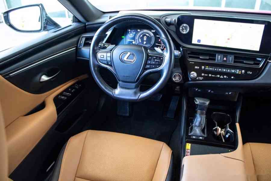 Lexus ES300h - foto 13