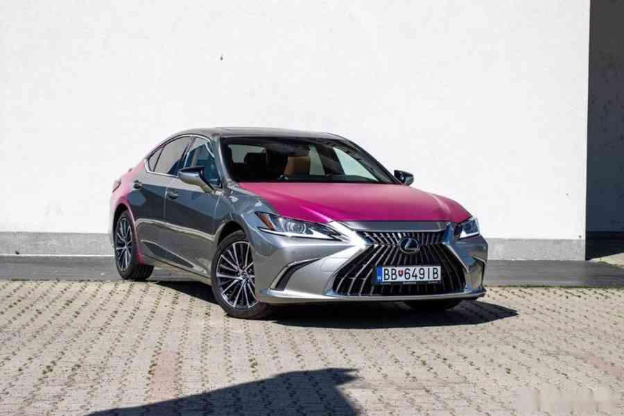 Lexus ES300h - foto 1