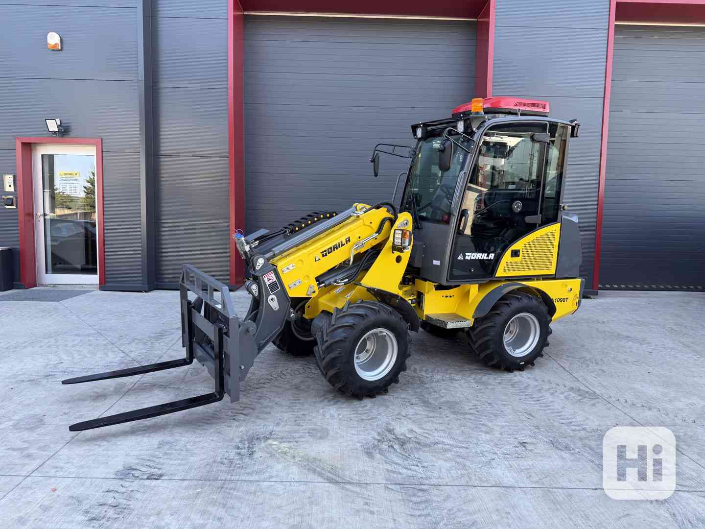 KLOUBOVÝ NAKLADAČ GORILA GA1090T - foto 1