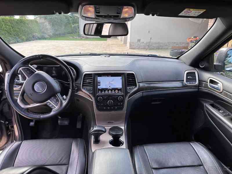 Jeep Grand Cherokee 3,0   A/T r.v. 2015 - foto 11