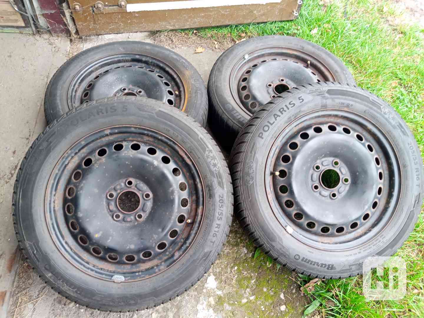 Pneu+disky zimní 205/55 r16 Ford. - foto 1