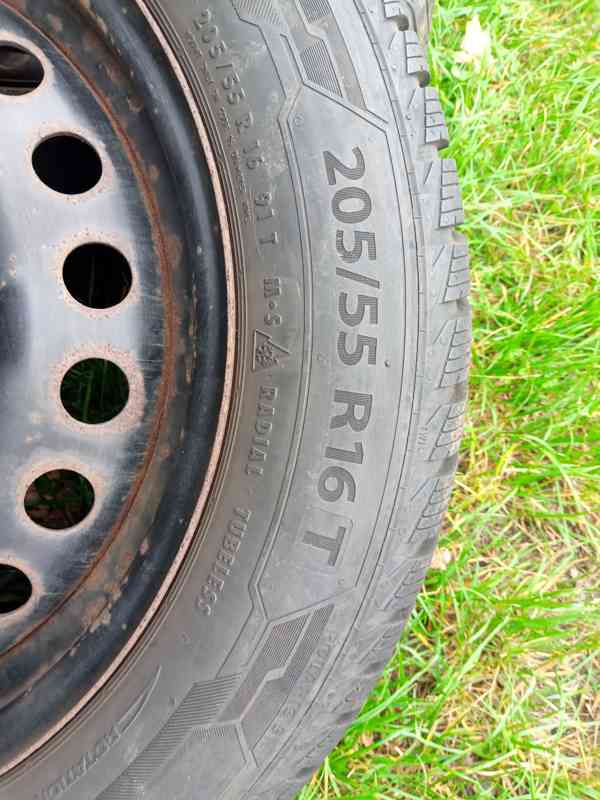 Pneu+disky zimní 205/55 r16 Ford. - foto 2