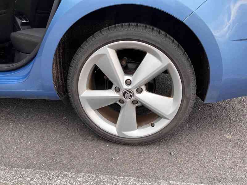 Škoda Octavia 1,6   III TDI 85 kW - foto 7