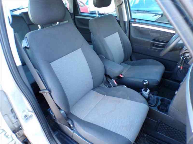 Opel Meriva 1,6 i TAŽNÉ ZAŘÍZENÍ - foto 12