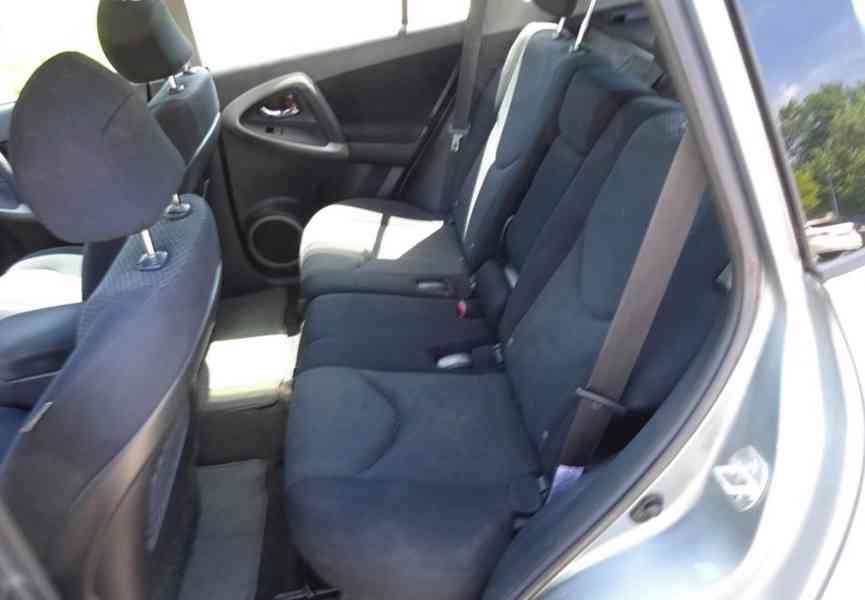 Toyota Rav4 2.2 D-D4 r.v.2006 4x4 (100 kw) stk:9/2027 - foto 18