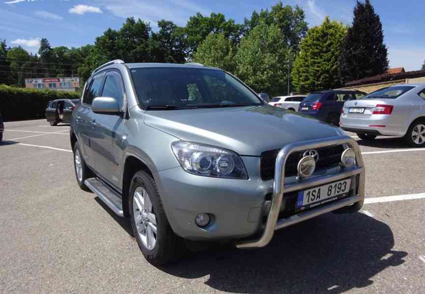 Toyota Rav4 2.2 D-D4 r.v.2006 4x4 (100 kw) stk:9/2027 - foto 1