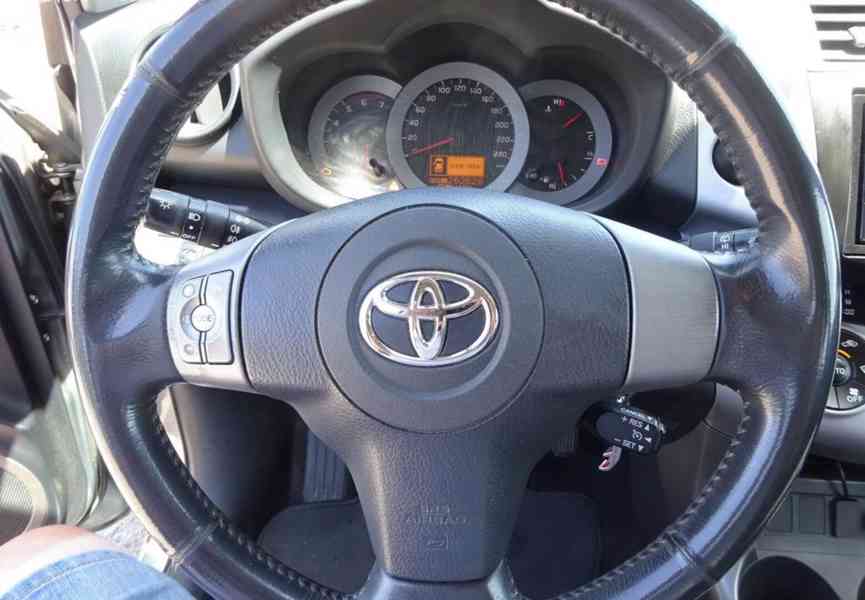 Toyota Rav4 2.2 D-D4 r.v.2006 4x4 (100 kw) stk:9/2027 - foto 8