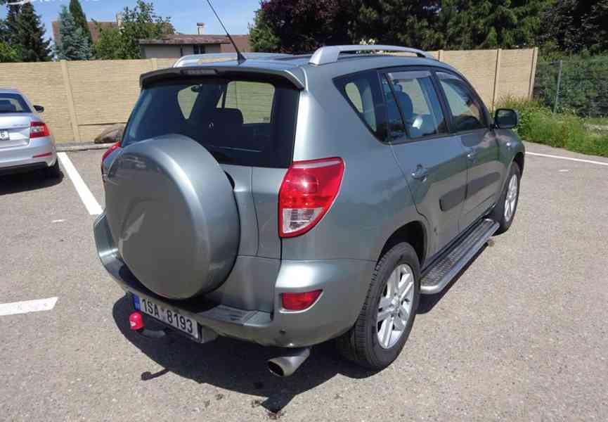 Toyota Rav4 2.2 D-D4 r.v.2006 4x4 (100 kw) stk:9/2027 - foto 4