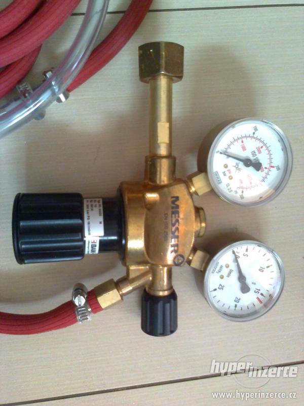 Prodám úplně nový kyslíkový redukční ventil i Ar/Co2 200 bar - foto 1