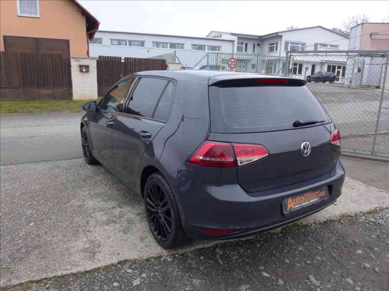 Volkswagen Golf 1,2 TSI HIGHLINE, 1.MAJITEL - foto 4