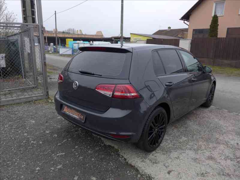 Volkswagen Golf 1,2 TSI HIGHLINE, 1.MAJITEL - foto 3