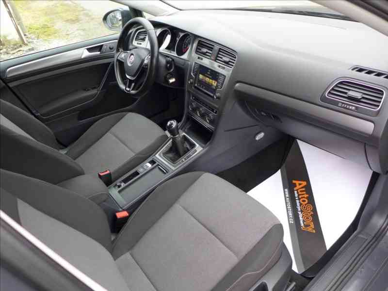 Volkswagen Golf 1,2 TSI HIGHLINE, 1.MAJITEL - foto 10