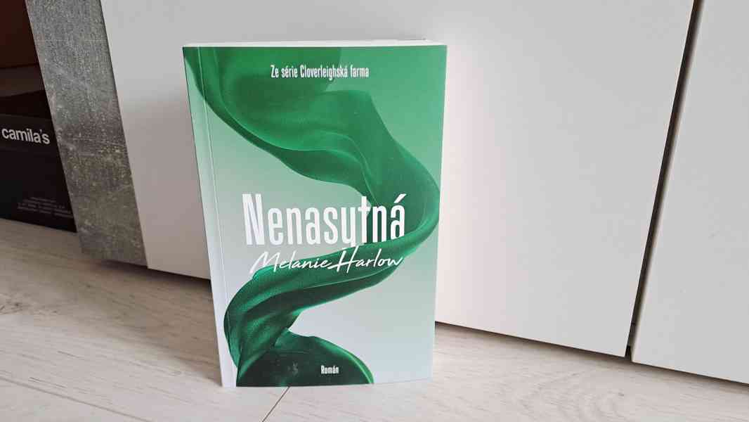 Kniha Nenasytná - foto 3