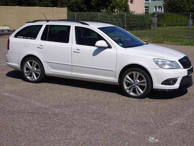 Škoda Octavia 2.0 TDI Combi RS r.v.2012 (125 kw) serviska  - foto 2