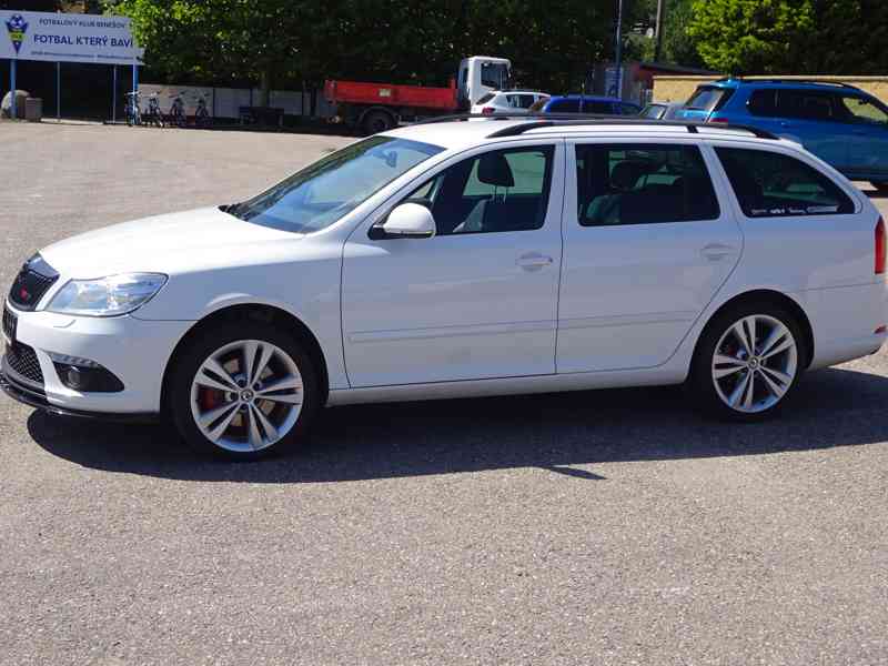 Škoda Octavia 2.0 TDI Combi RS r.v.2012 (125 kw) serviska  - foto 3