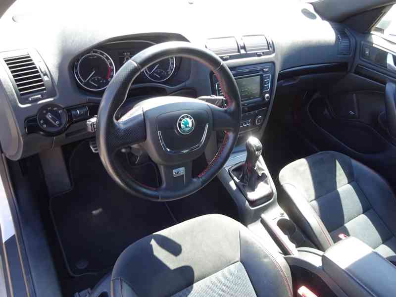 Škoda Octavia 2.0 TDI Combi RS r.v.2012 (125 kw) serviska  - foto 5