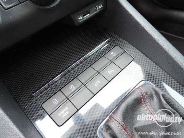 Škoda Octavia 2.0, benzín, automat, r.v. 2014, navigace, kůže - foto 38