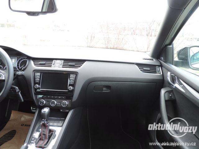 Škoda Octavia 2.0, benzín, automat, r.v. 2014, navigace, kůže - foto 45