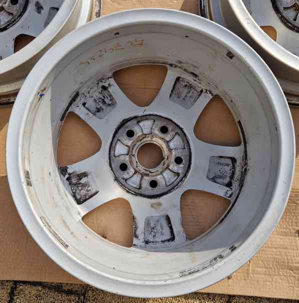 Originál alu kola Škoda Crateris 6,5Jx16" ET50 - foto 9