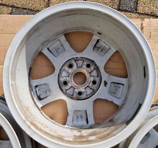 Originál alu kola Škoda Crateris 6,5Jx16" ET50 - foto 8