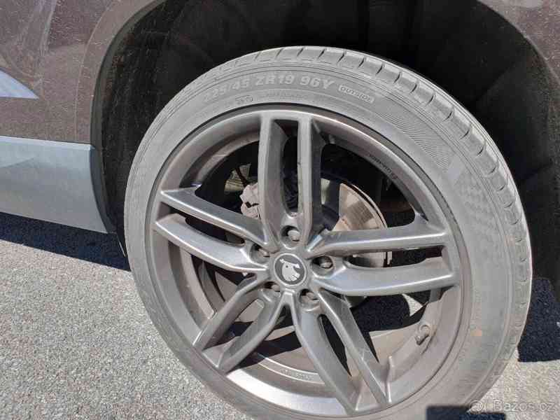 Karoq Style plus 1,5 TSI 7DSG - foto 2