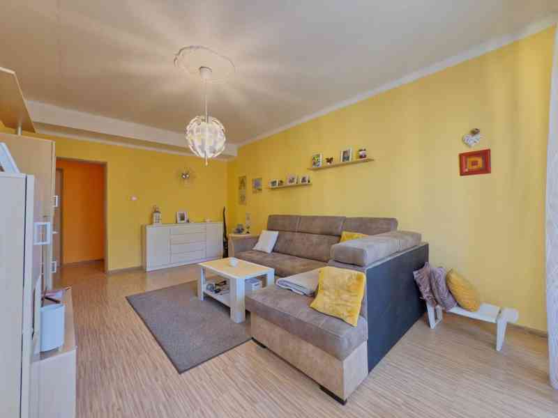 Pronájem bytu  3+1 - foto 9