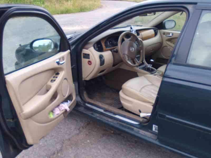 auto Jaguar - foto 6