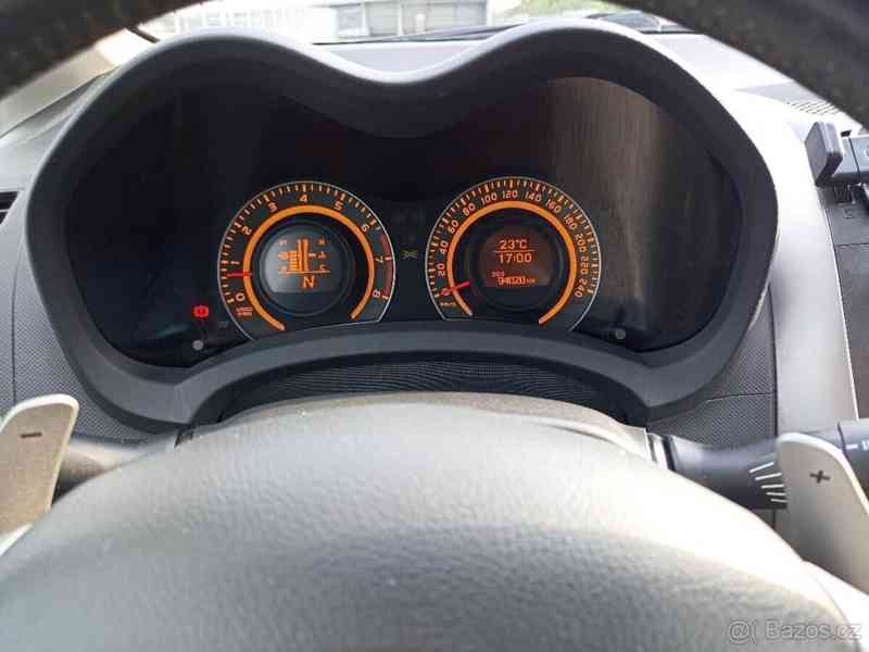 Toyota Auris 94000km. Automatická prevodovk - foto 7