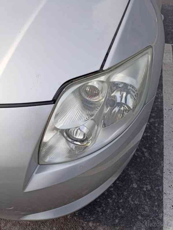 Toyota Auris 94000km. Automatická prevodovk - foto 19
