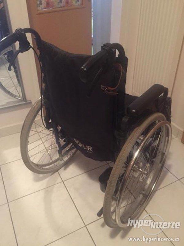 invalidní vozík skládací - foto 1
