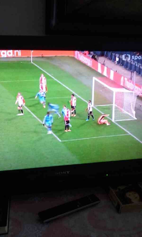 Sony Bravia KDL 32 V 4220 - foto 8