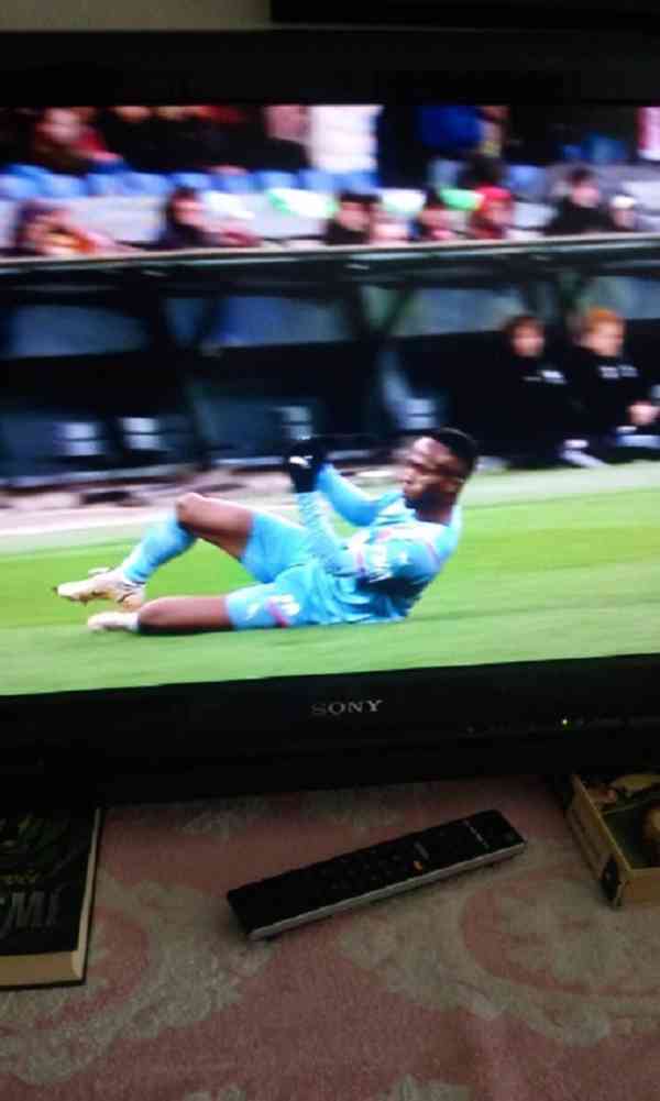 Sony Bravia KDL 32 V 4220 - foto 9