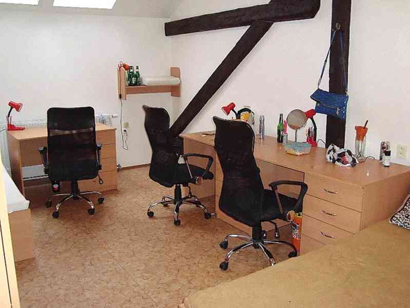 2.LŮŽ. POKOJ + 1 MÍSTO DALŠÍ, STUDENTKY, PRAČKA, CENTRUM - foto 4