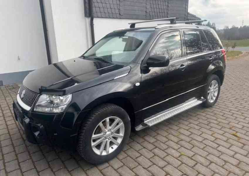 Suzuki Grand Vitara 2.0i Comfort 4x4 benzín 103kw - foto 1