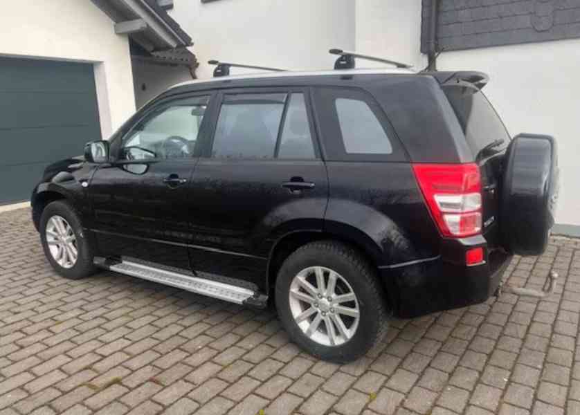 Suzuki Grand Vitara 2.0i Comfort 4x4 benzín 103kw - foto 3