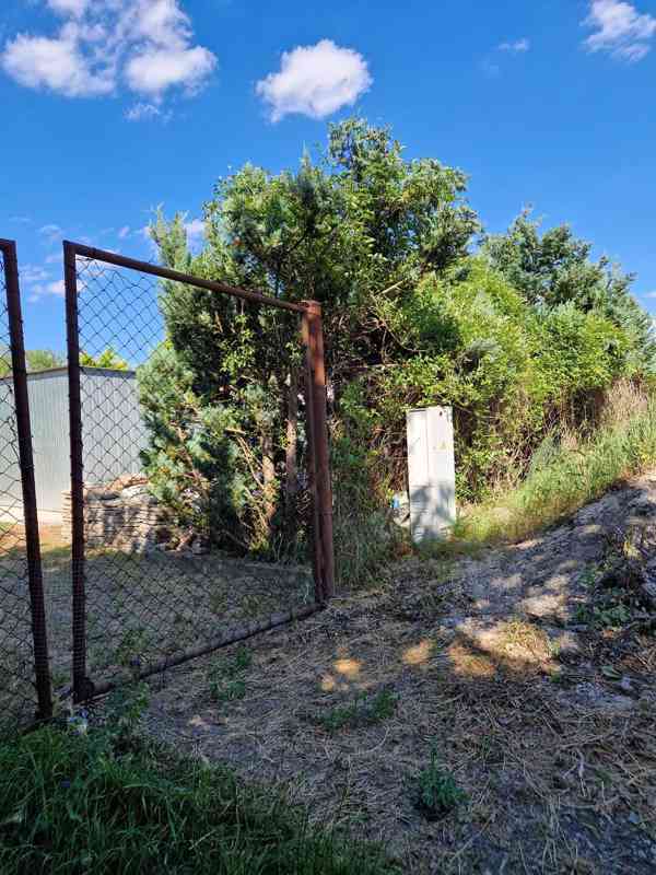 Zahrada Hozloky 711 m2 - foto 3
