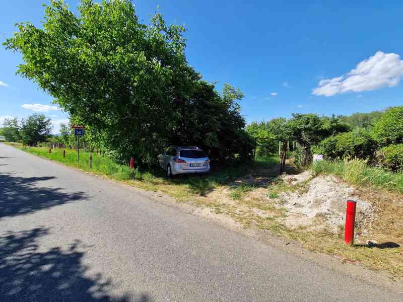 Zahrada Hozloky 711 m2 - foto 2