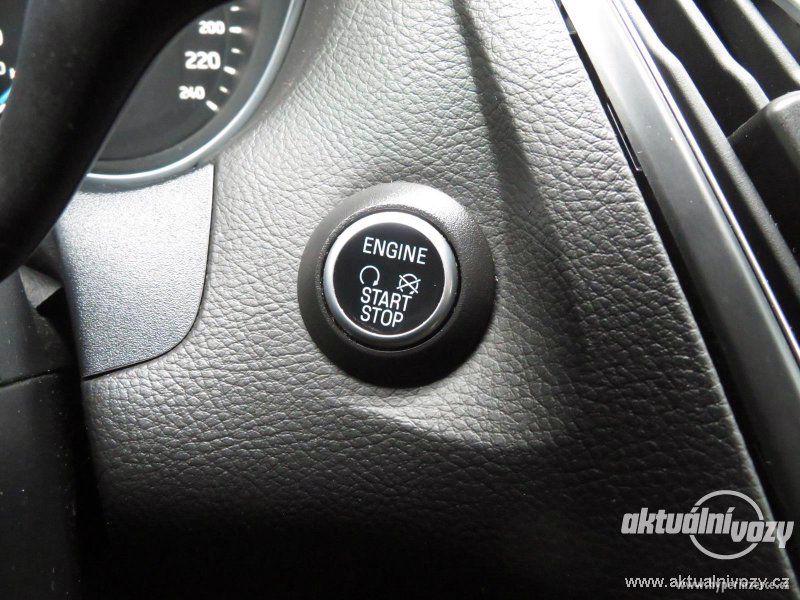 Ford Focus 1.0, benzín, rok 2015 - foto 16