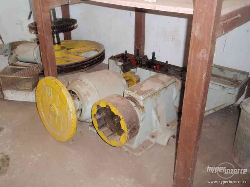 výtah-strojovna - foto 2