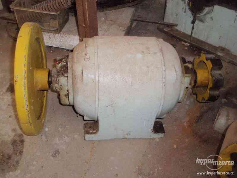 výtah-strojovna - foto 4