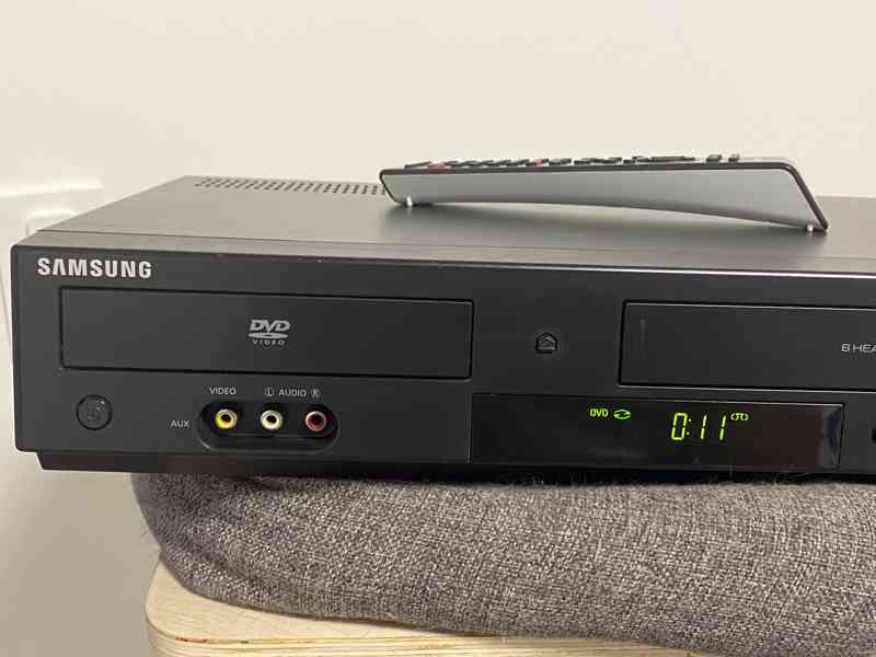 Combo VHS a DVD přehrávač Samsung DVD-V6800 - foto 2