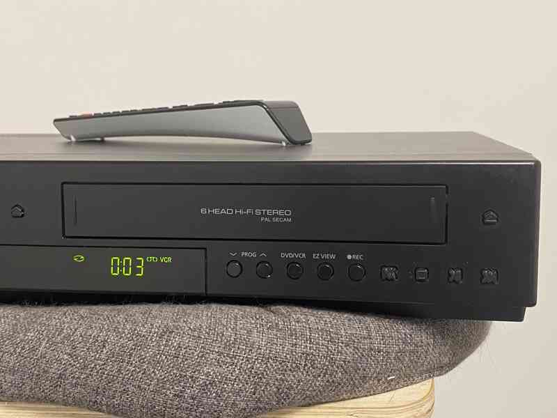 Combo VHS a DVD přehrávač Samsung DVD-V6800 - foto 3