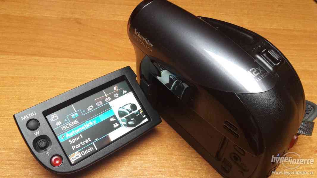 Videokamera Samsung VP-DX200. - foto 1
