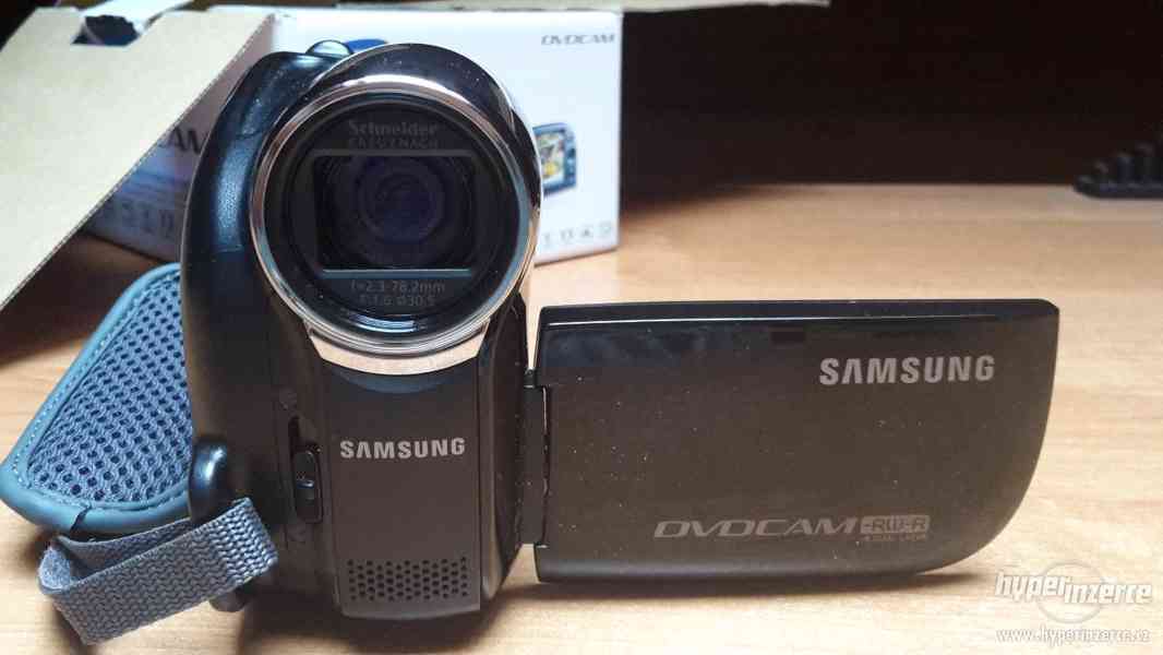 Videokamera Samsung VP-DX200. - foto 3