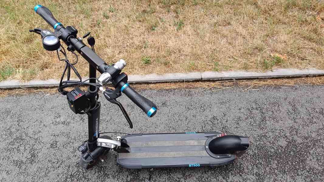 Elektrokoloběžka BLUETOUCH BT500 - foto 2