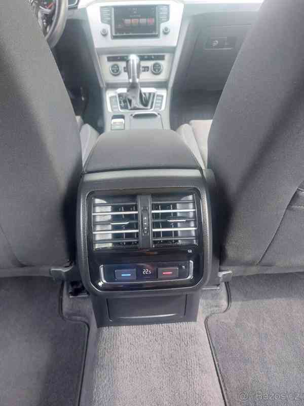 Volkswagen Passat 2,0   TDI 110KW DSG, NAVI, - foto 12