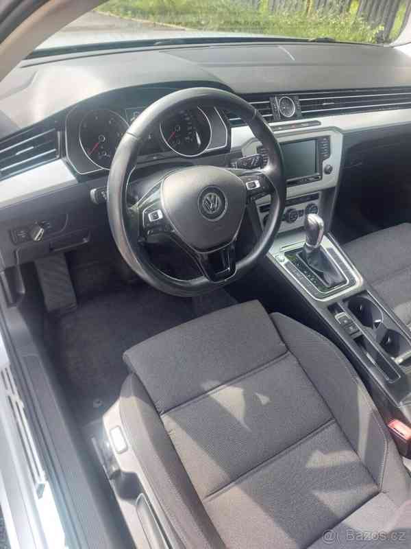 Volkswagen Passat 2,0   TDI 110KW DSG, NAVI, - foto 17