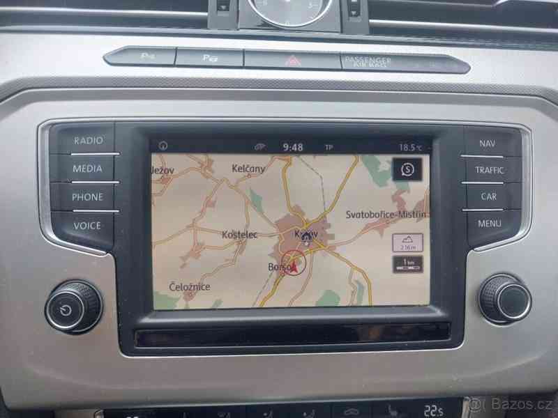 Volkswagen Passat 2,0   TDI 110KW DSG, NAVI, - foto 14