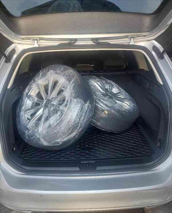Volkswagen Passat 2,0   TDI 110KW DSG, NAVI, - foto 3