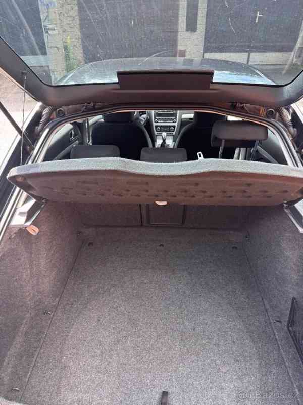 Škoda Octavia 1,9 TDi 77kw - foto 12